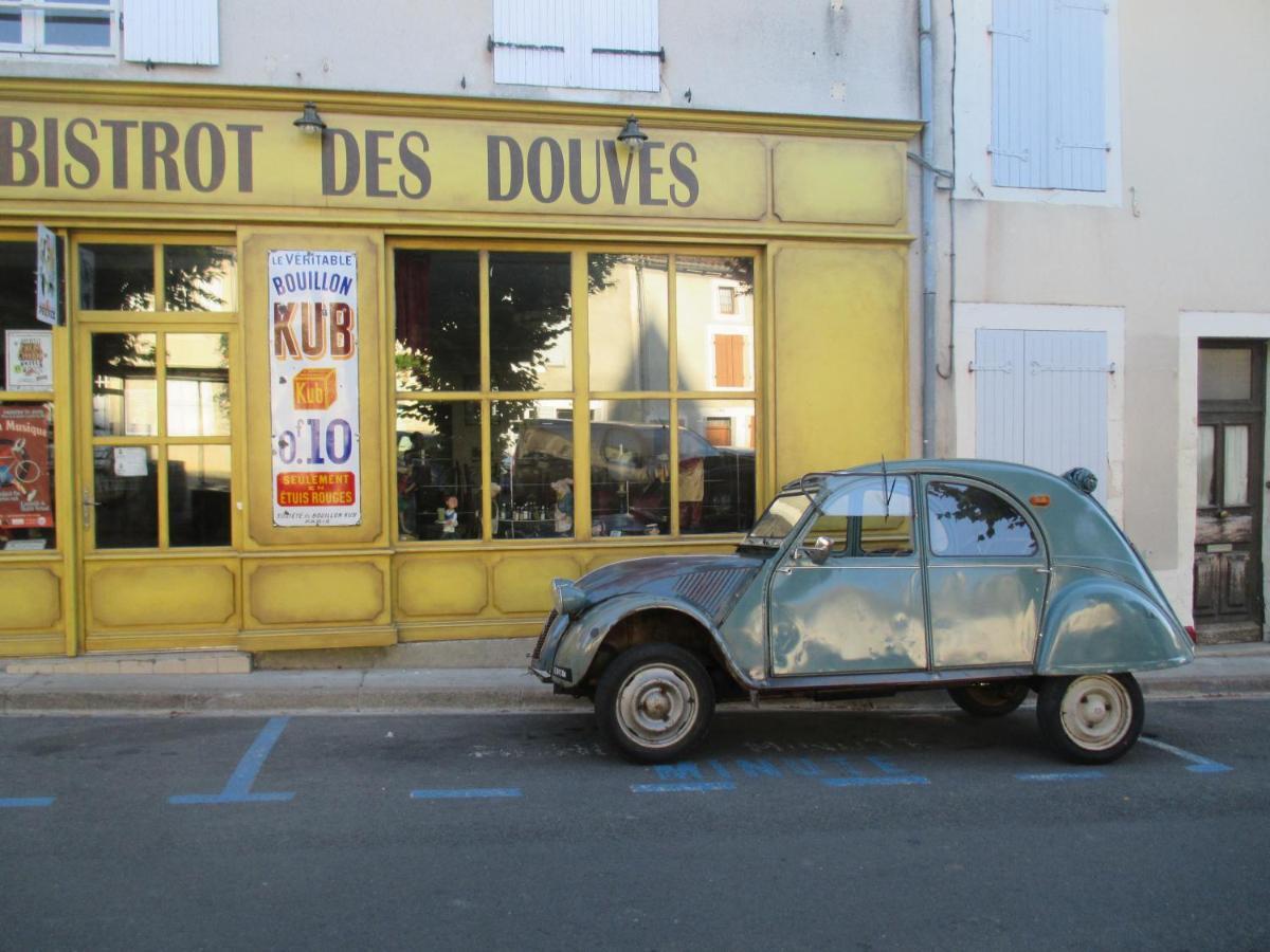 Rue Des Douves Vila Verteuil-sur-Charente Exterior foto